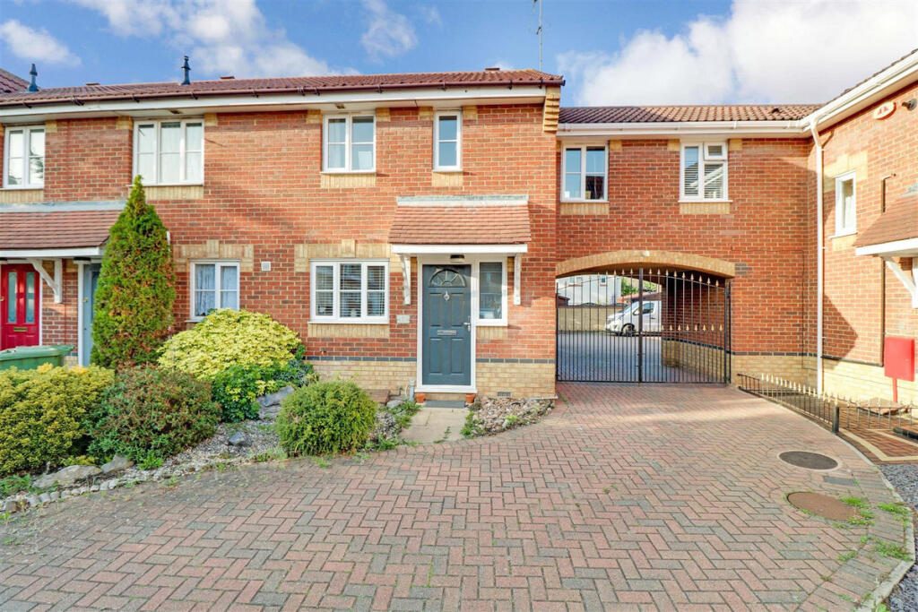 Terraced House