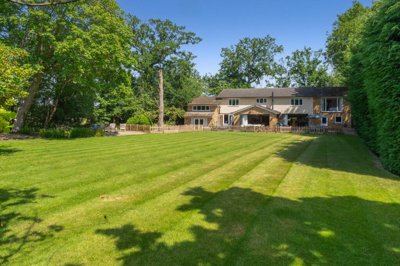 Property on Reading Road, GU17 0BE