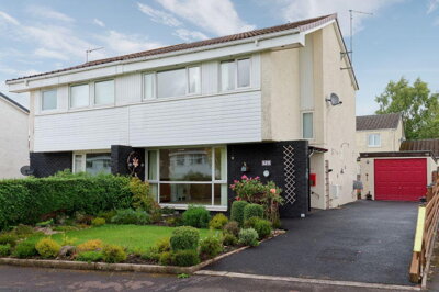 Property on Viewfield Avenue, PA12 4EE