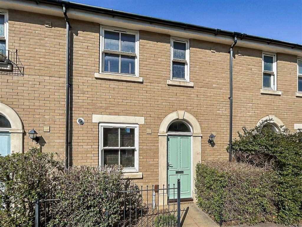 Terraced House
