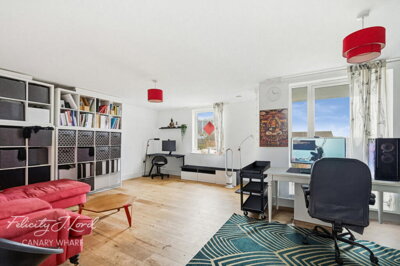 Property on Tiller Road, E14 8GU