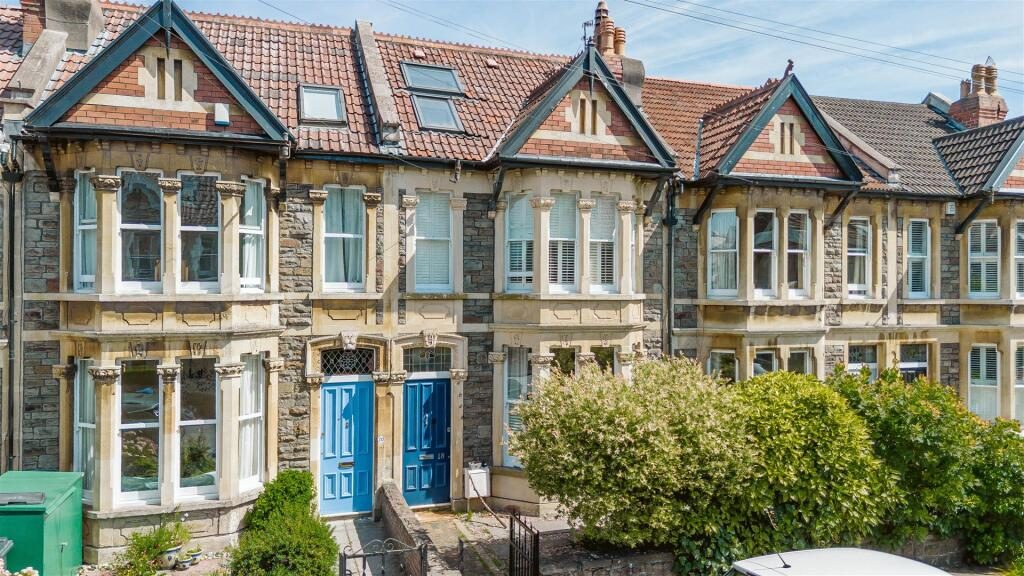 Property main image