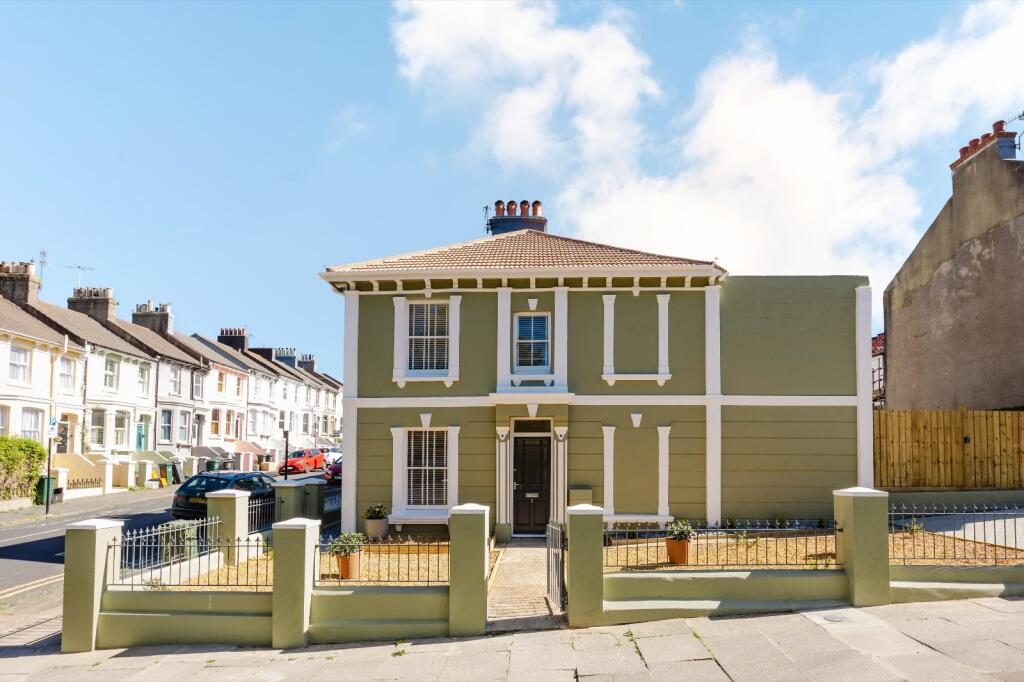 Terraced House