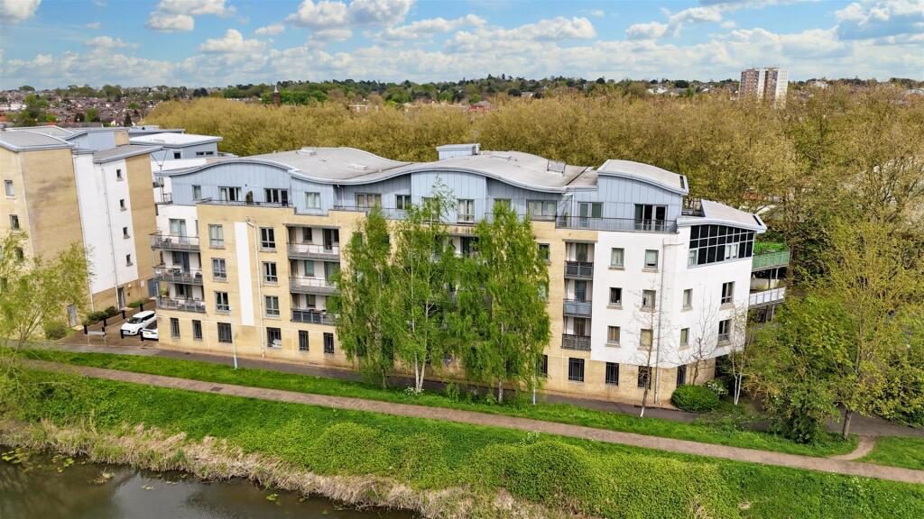Property main image