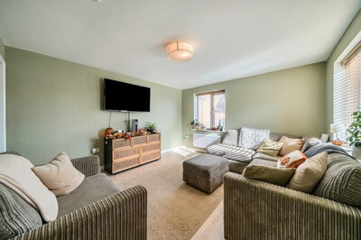 Property on Cecil Close, S80 3HU