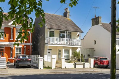 Property on BN11 4AU