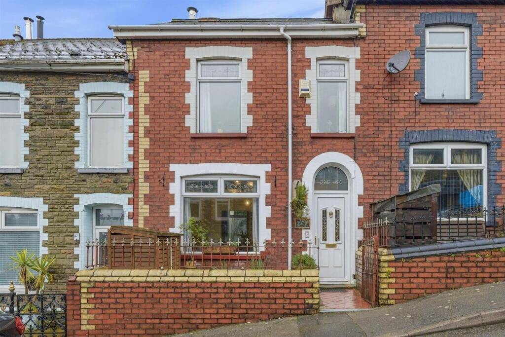 Terraced House