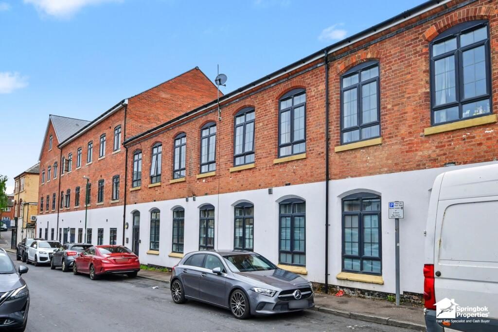 Property main image