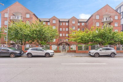 Property on Hathersage Road, M13 0HX