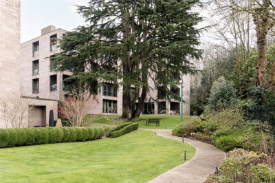 Property on Hampstead Lane, N6 4RU