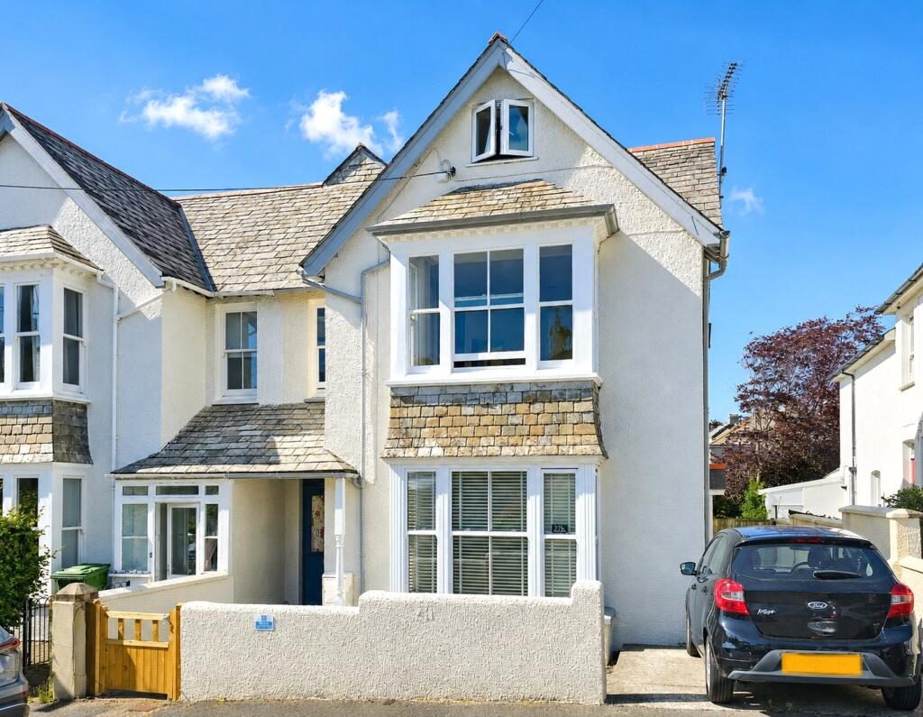 Property main image