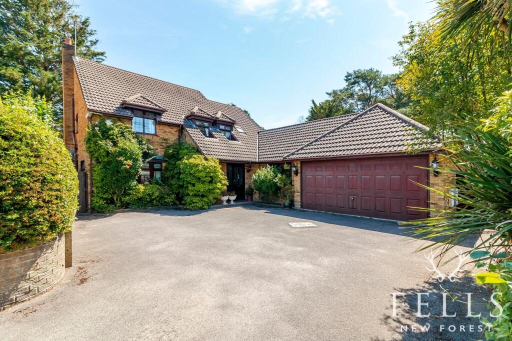 Property main image