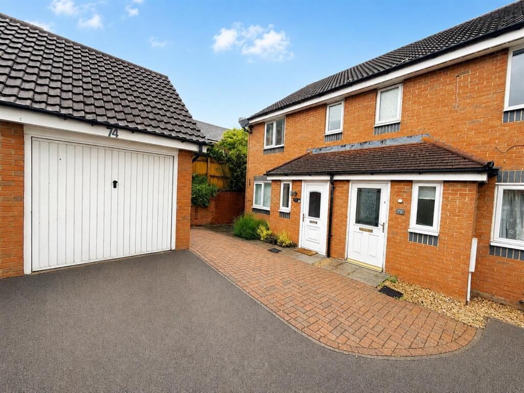 Property main image