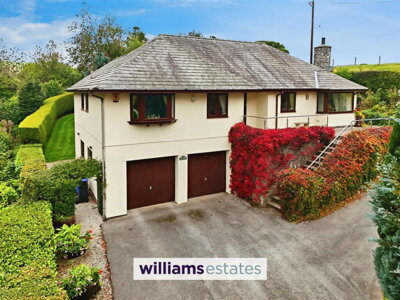 Property on Ruthin Road, CH7 5SB