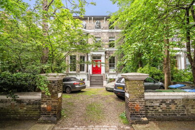Property on Beaconsfield Road, SE3 7LQ