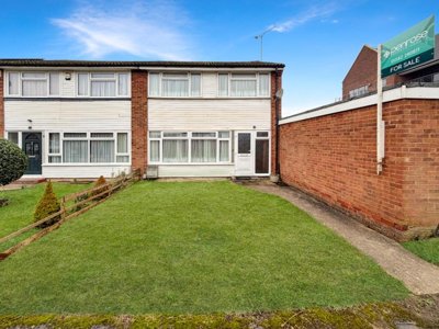 Property on Clarkes Way, LU5 5EN