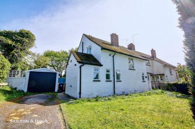 Property on Norton Road, NN11 4GX