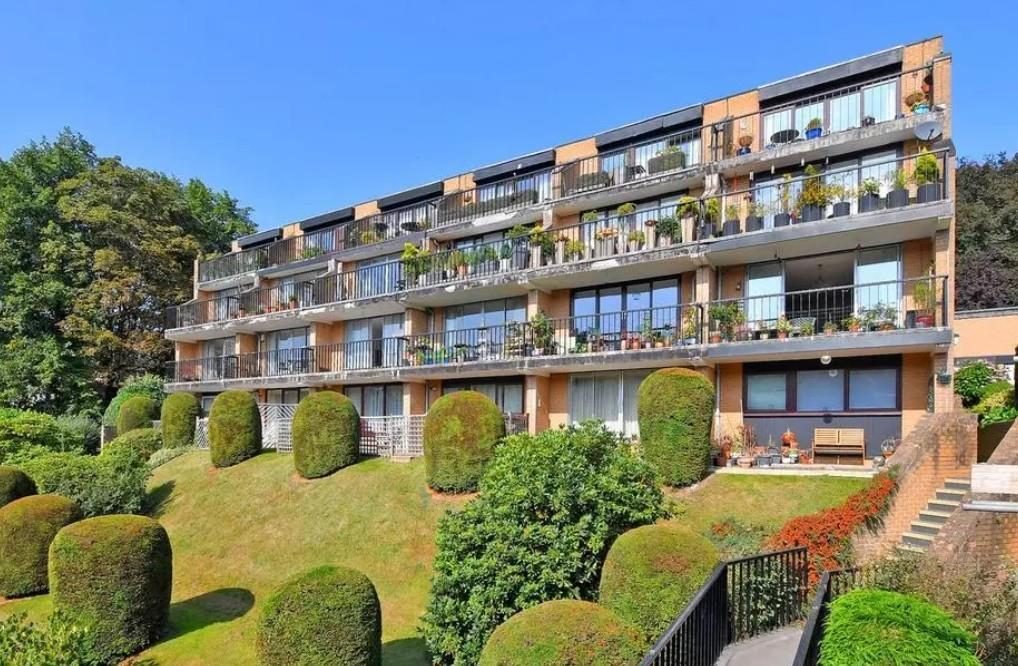 Property main image