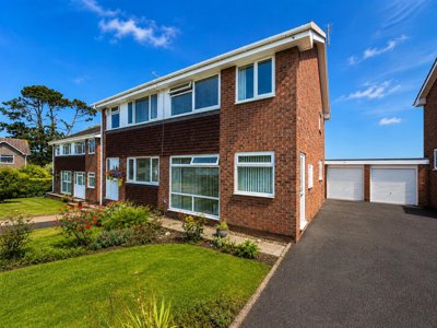 Property on St Peters Road, BS20 6QT