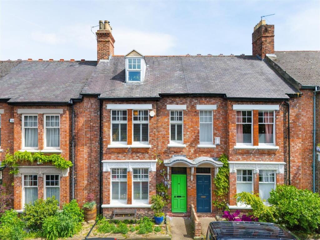 Property main image