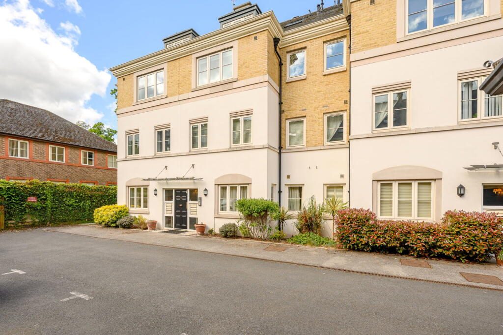 Property main image