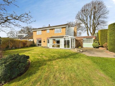 Property on Green Lane, CA6 4QN