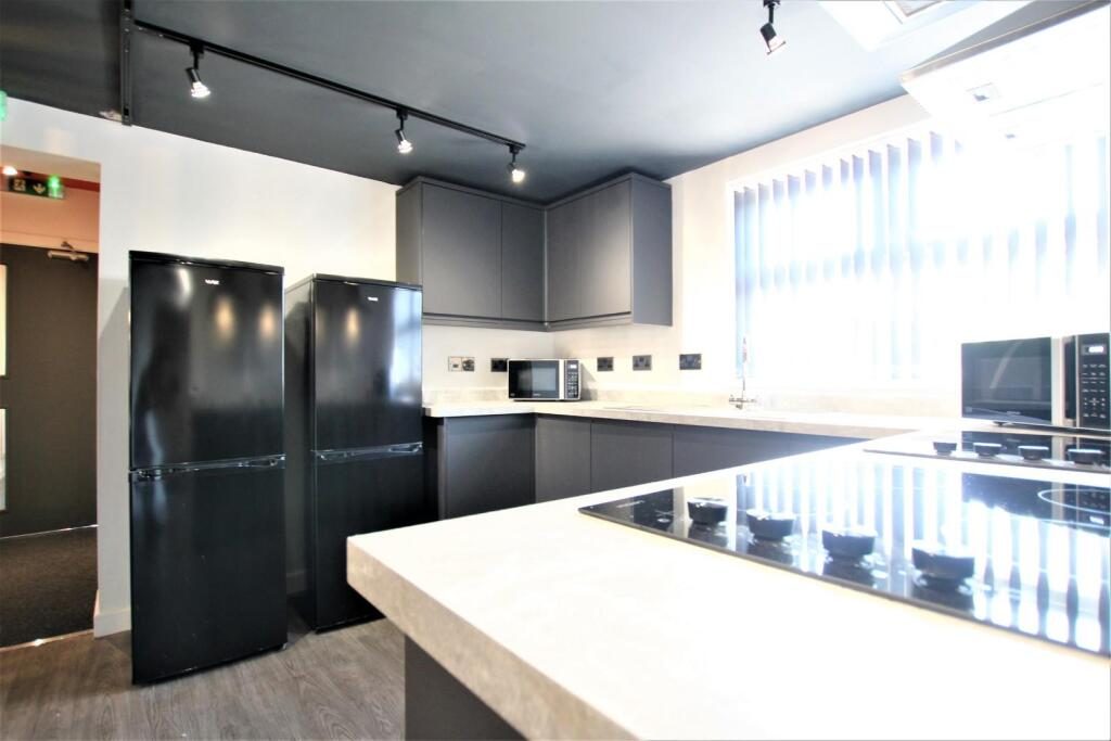 Thumbnail 36