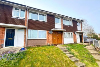 Property on Swift Road, GU9 0ER