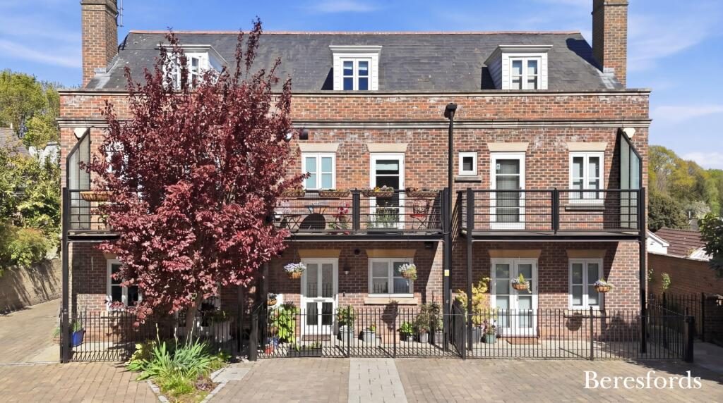 Terraced House