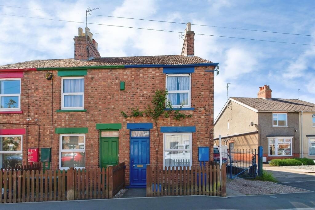 Terraced House