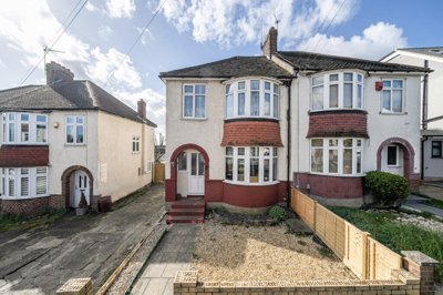 Property on Thornhill Avenue, SE18 2HS