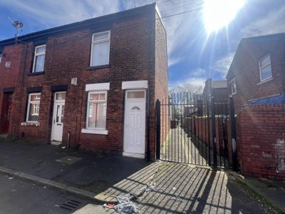Property on Gidlow Street, M18 8GE
