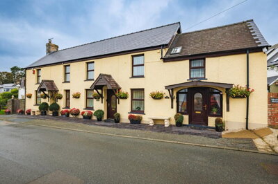 Property on SA62 5QT