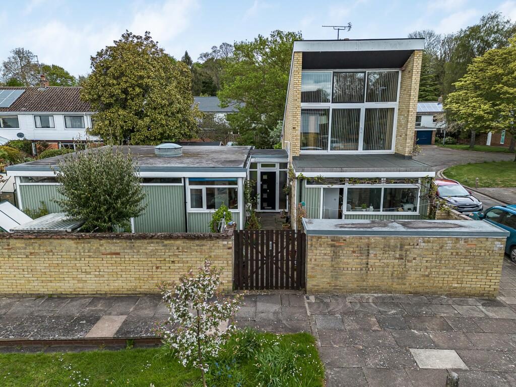 Property main image
