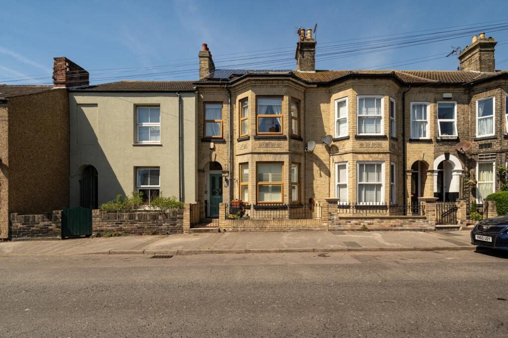 Property main image