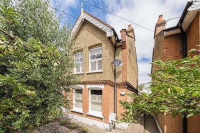 Property on Princes Road, TW11 0RW