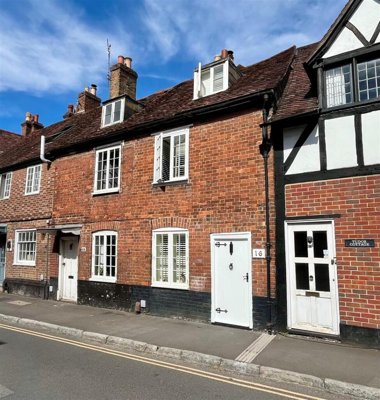 Property on St Edmunds Church Street, SP1 1EF