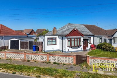 Property on Highfield Gardens, RM16 2NT