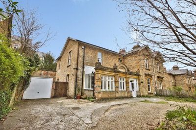 Property on Hendford Hill, BA20 2RG