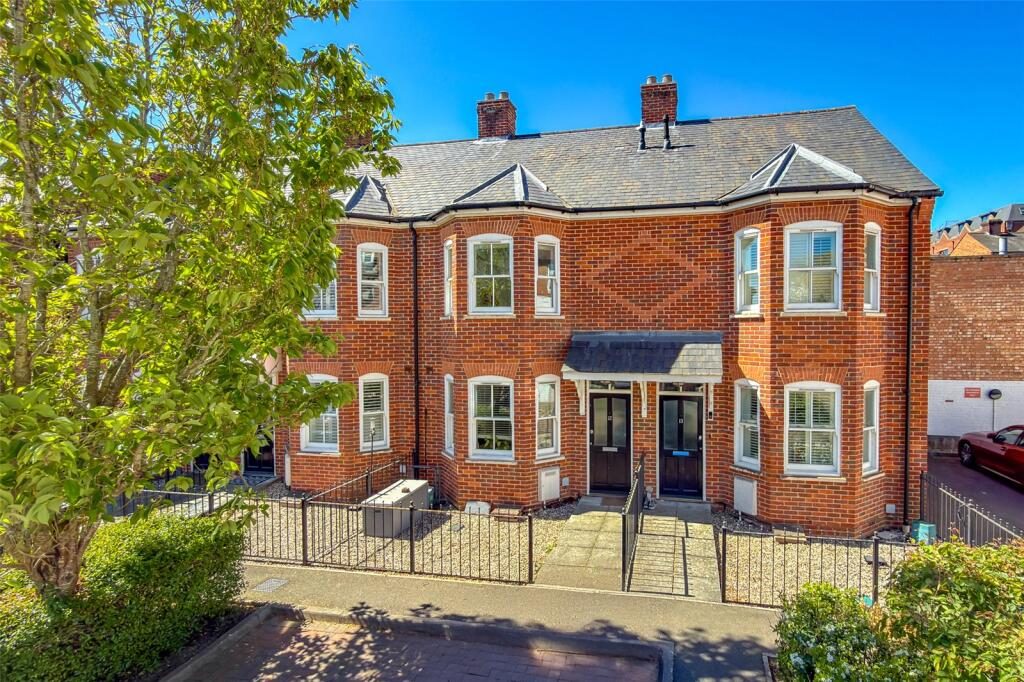 Terraced House