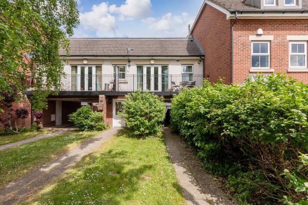 Property main image
