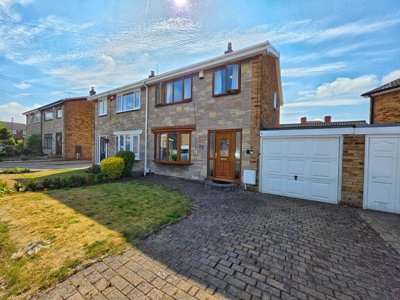 Property on West View, S72 8HW