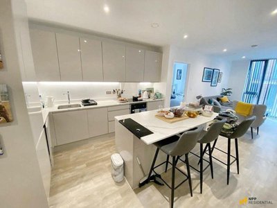 Property on Queen Street, M3 7GW
