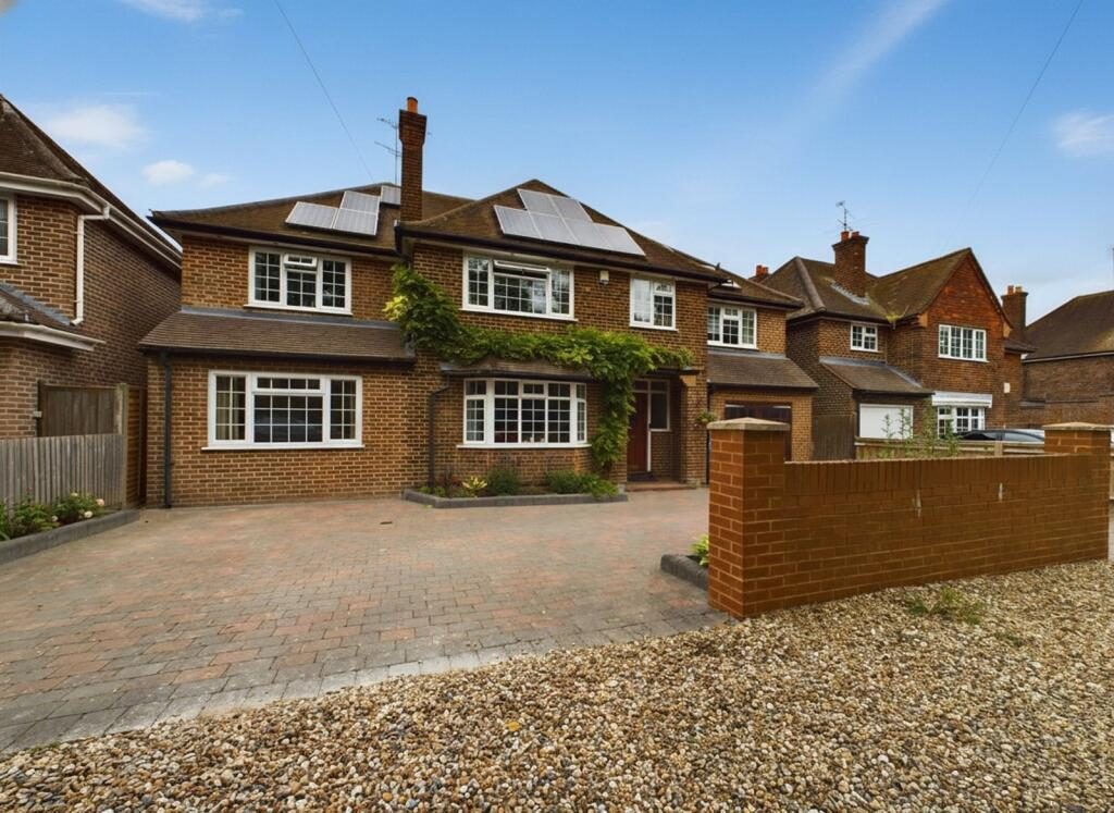 Property main image