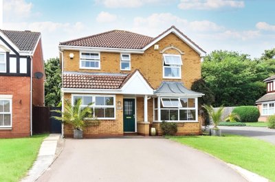 Property on Stubbs Close, NN8 4UQ