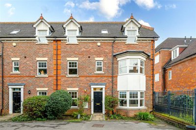 Property on Worple Road, SW19 4HZ