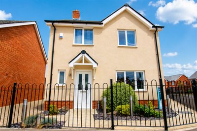 Property on BN27 2FW