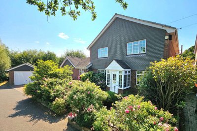 Property on Woodcote Lane, PO14 1AZ
