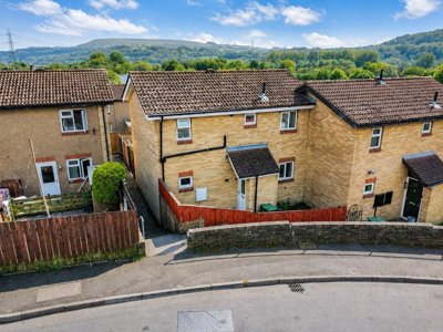 Property on CF37 5EN