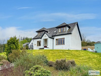 Property on PA21 2AB